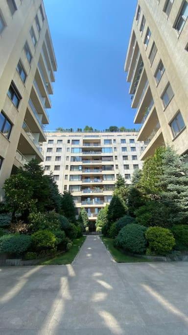 North Area Lake View Studio Бухарест Екстер'єр фото